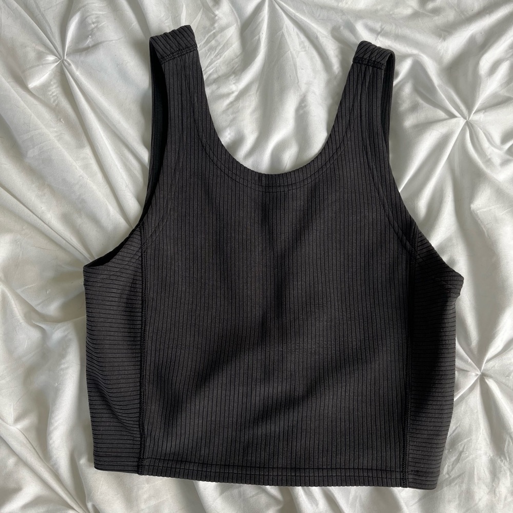 Lululemon Black crop top